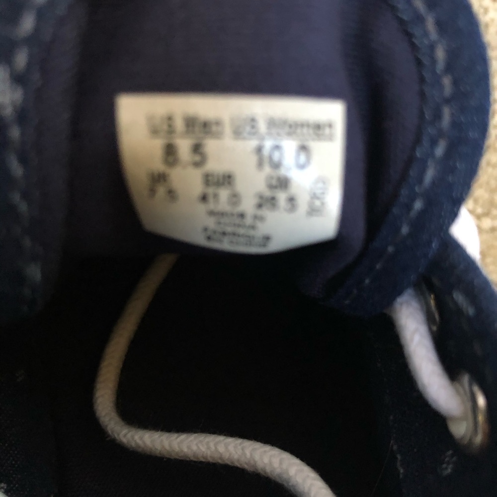 Vans - Picture 4 of 4